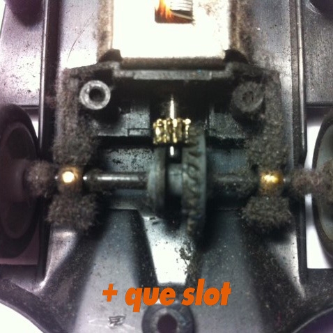 limpieza coche scalextric chasis