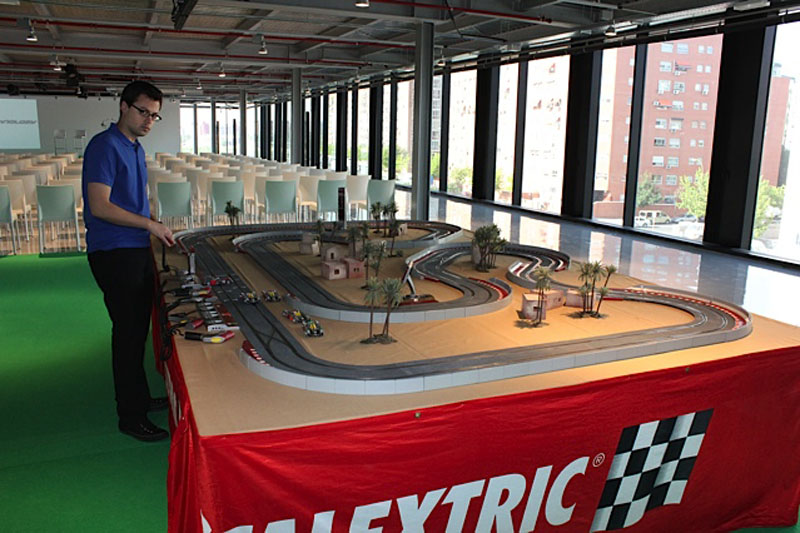 motos scalextric que tumban